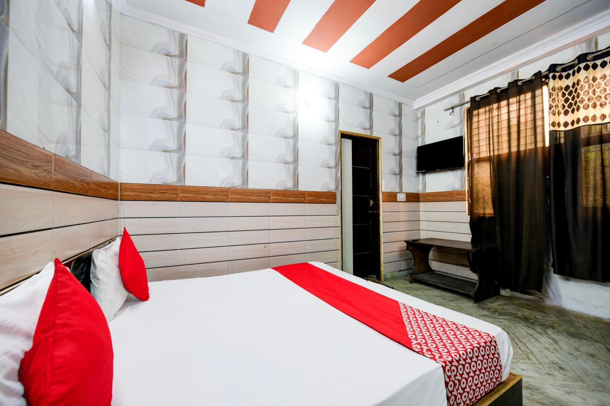 Hotel O Granville New Delhi Bagian luar foto