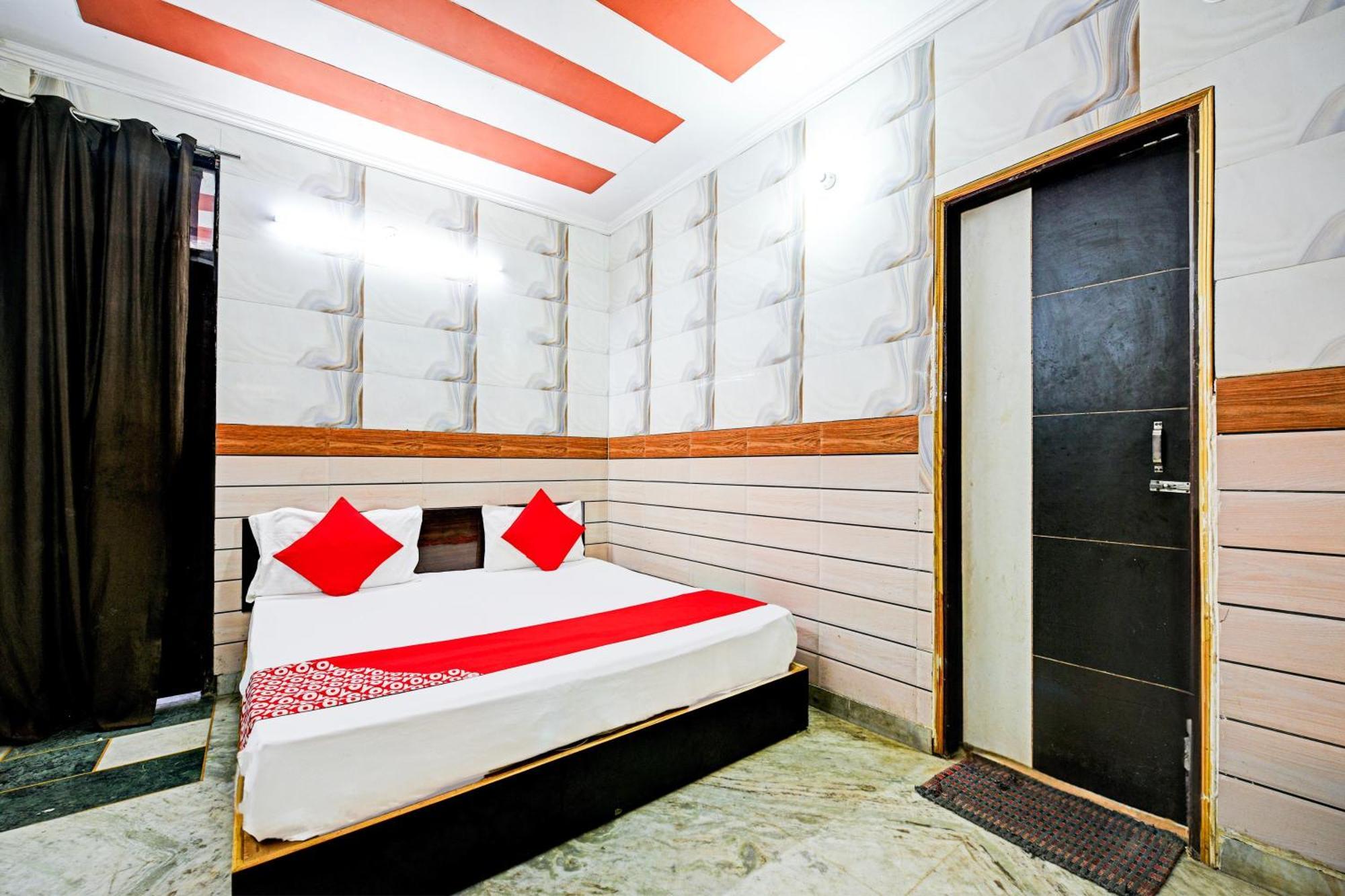 Hotel O Granville New Delhi Bagian luar foto