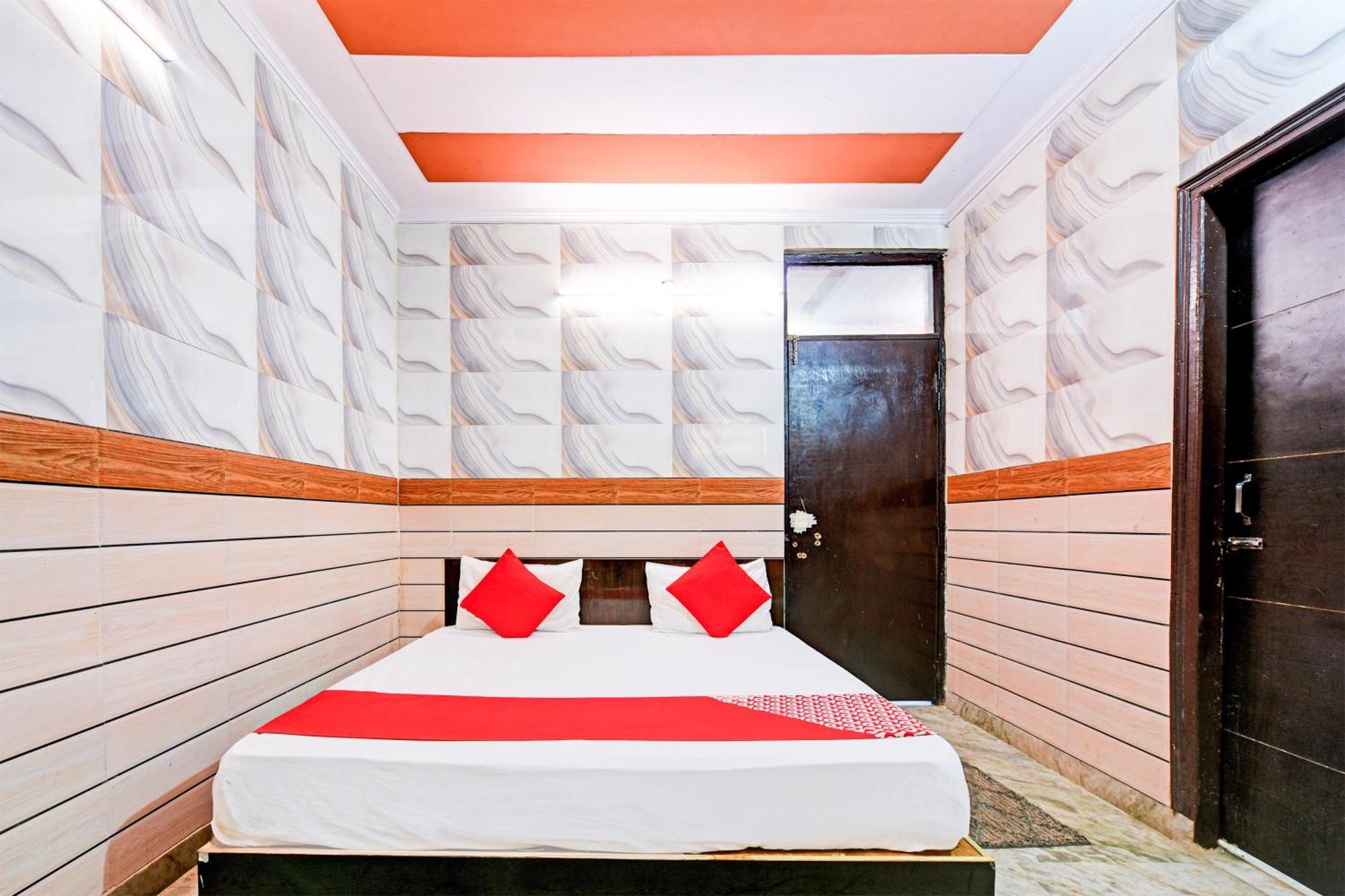 Hotel O Granville New Delhi Bagian luar foto